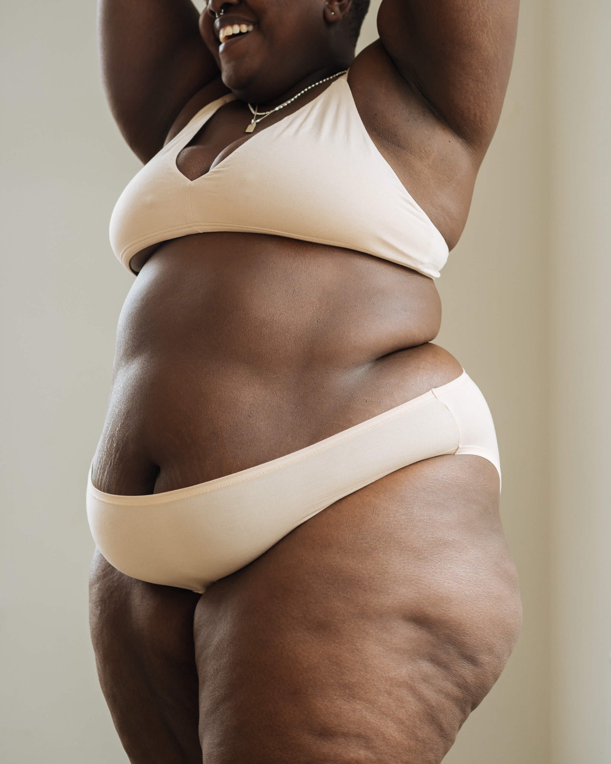 Beige | Model is wearing 3XL