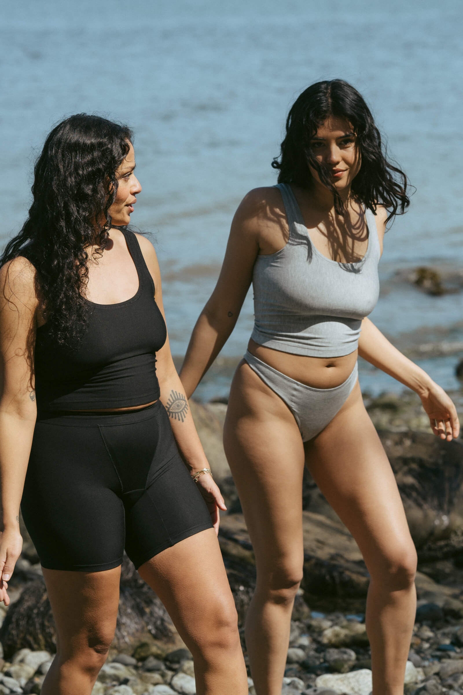 Grey | Model (L) is wearing size L and Model (R) is wearing size S