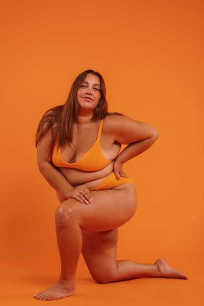 Creamsicle | Model wearing size 2XL